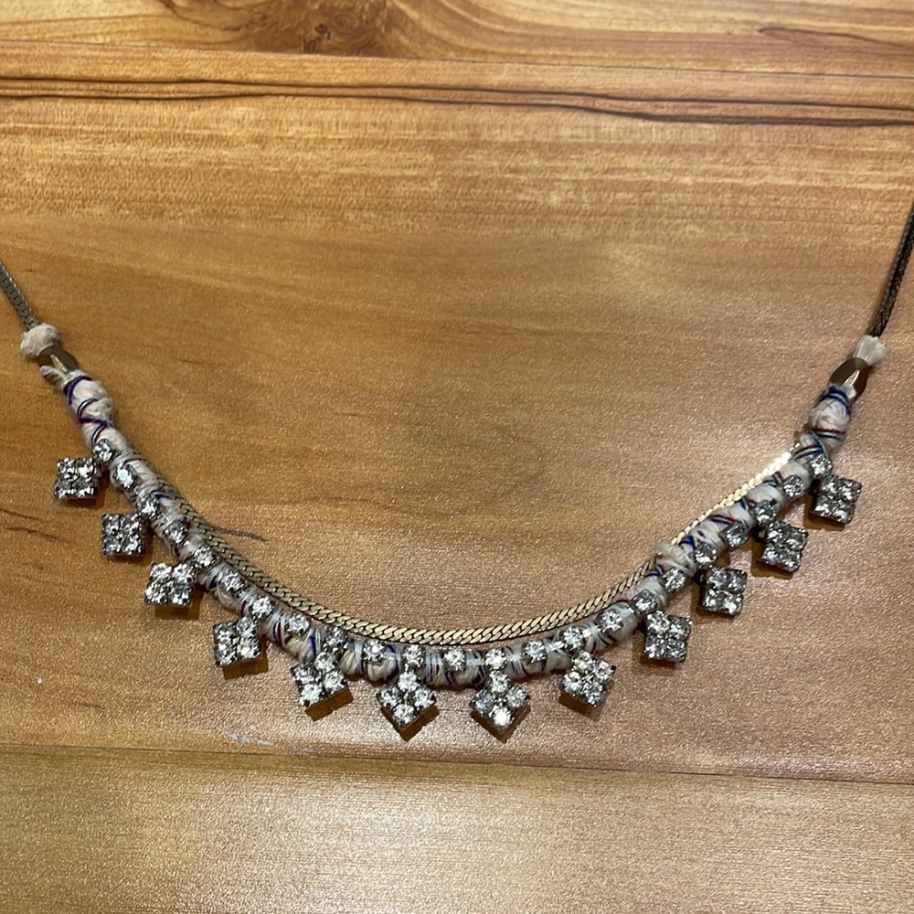 Anthropologie necklace pretty!